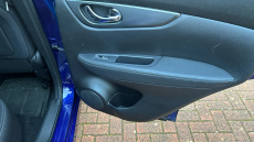 Nissan Qashqai 1.3 DiG-T N-Connecta 5dr Petrol Hatchback